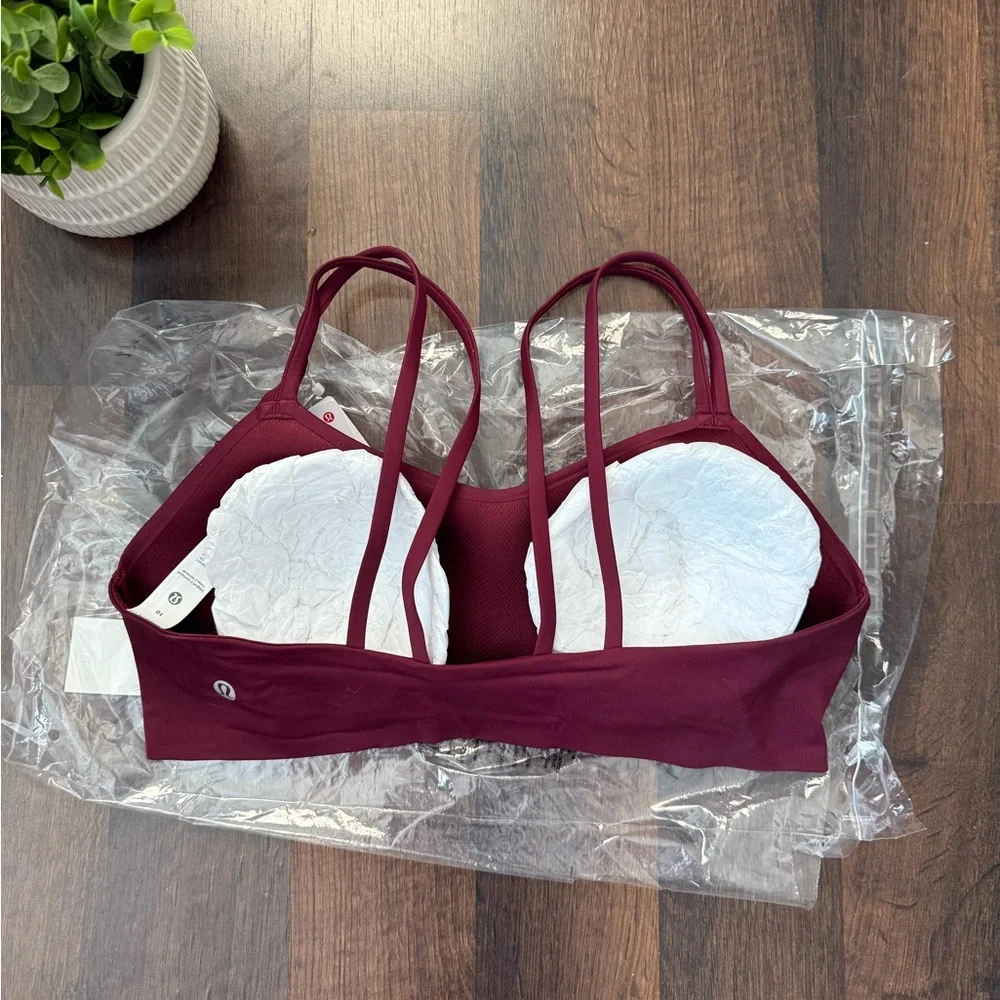 🆕 New color! Lululemon Like a Cloud Bra - Picture 10 of 16